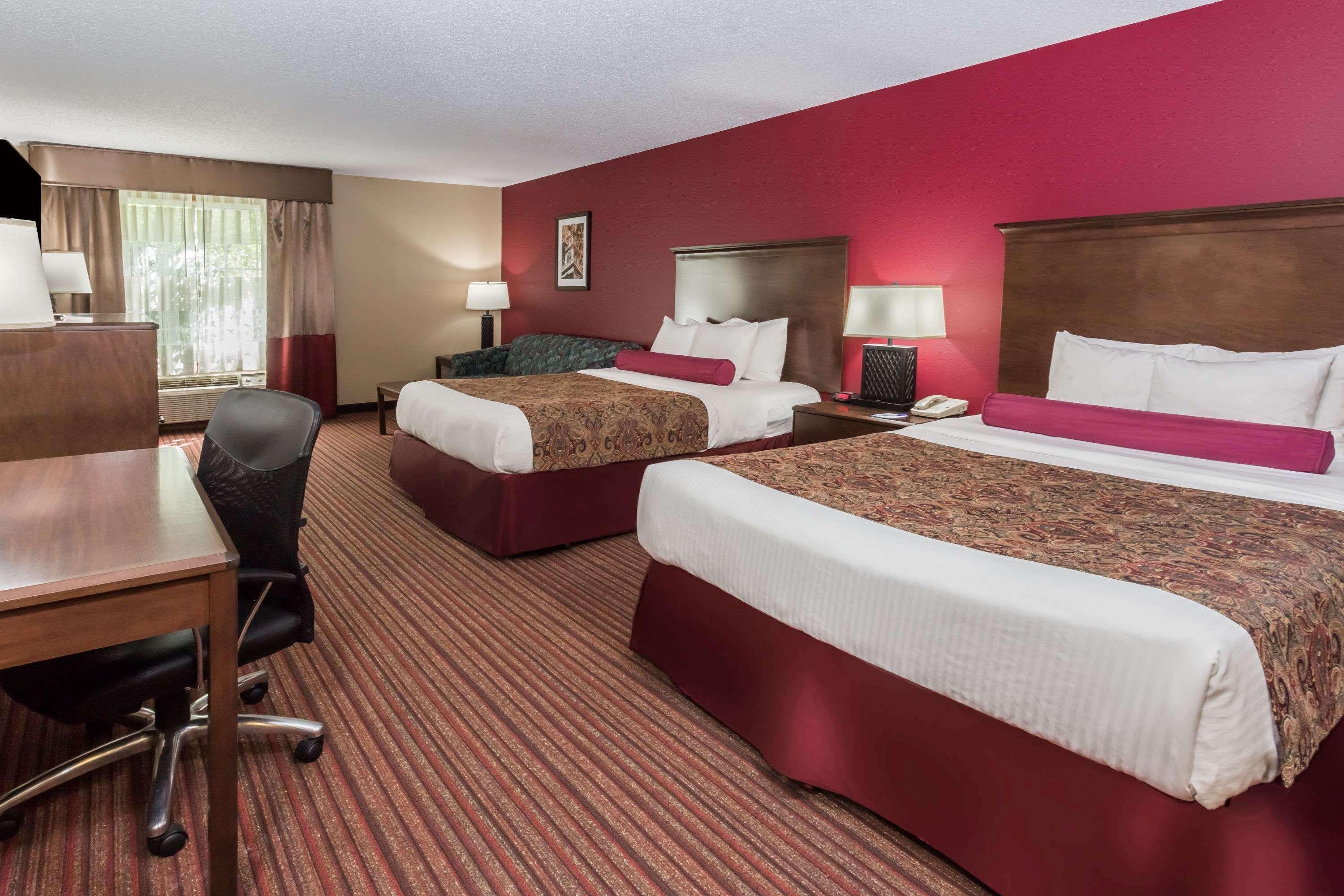 Baymont By Wyndham Mequon Milwaukee Area Hotell Exteriör bild